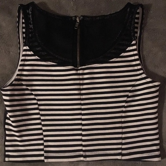 Jessica Simpson Crop Top - Picture 3 of 3